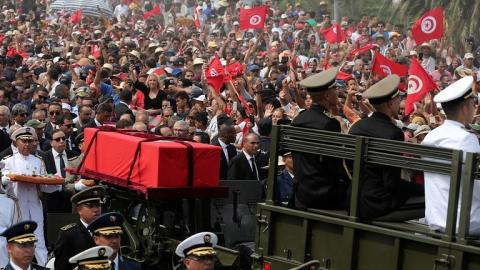  التونسي الراحل الباجي قايد السبسي يوارى الثرى بمقبرة الجلاز