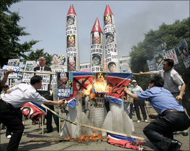 مظاهرات بكوريا الجنوبية ضد البرنامج النووي والصاروخي لكوريا الشمالية