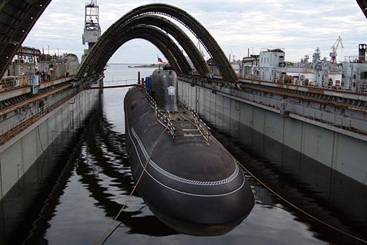 الغواصة النووية "سيفيرودفينسك K-329" (عن "الإنترنت")