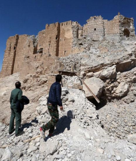 أضرار قلعة تدمر تحول دون الدخول إليها (تصوير: هيثم الموسوي) 