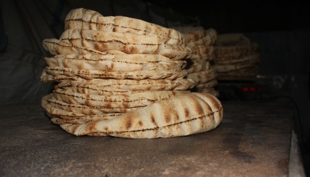 “الغذاء العالمي” يفاقم أزمة الخبز في حلب