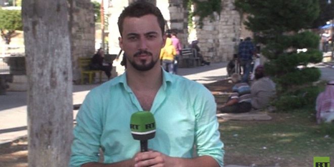 استشهاد مراسل قناة - روسيا اليوم -  خالد الخطيب بنيران إرهابيي داعش بريف حمص الشرقي