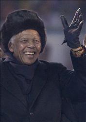 مانديلا يحيي اللاعبين